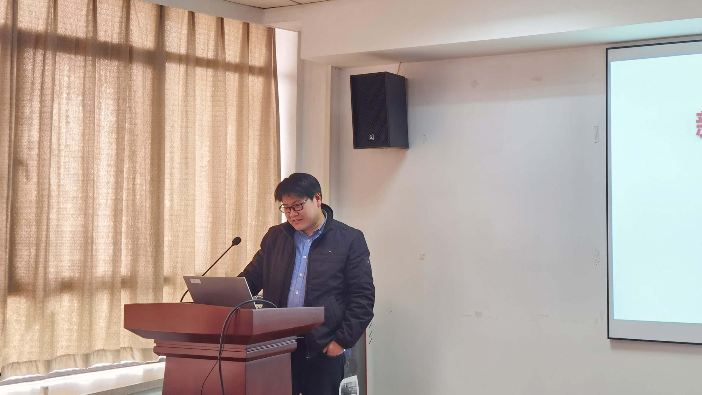 陈骥.jpg 陈骥.jpg